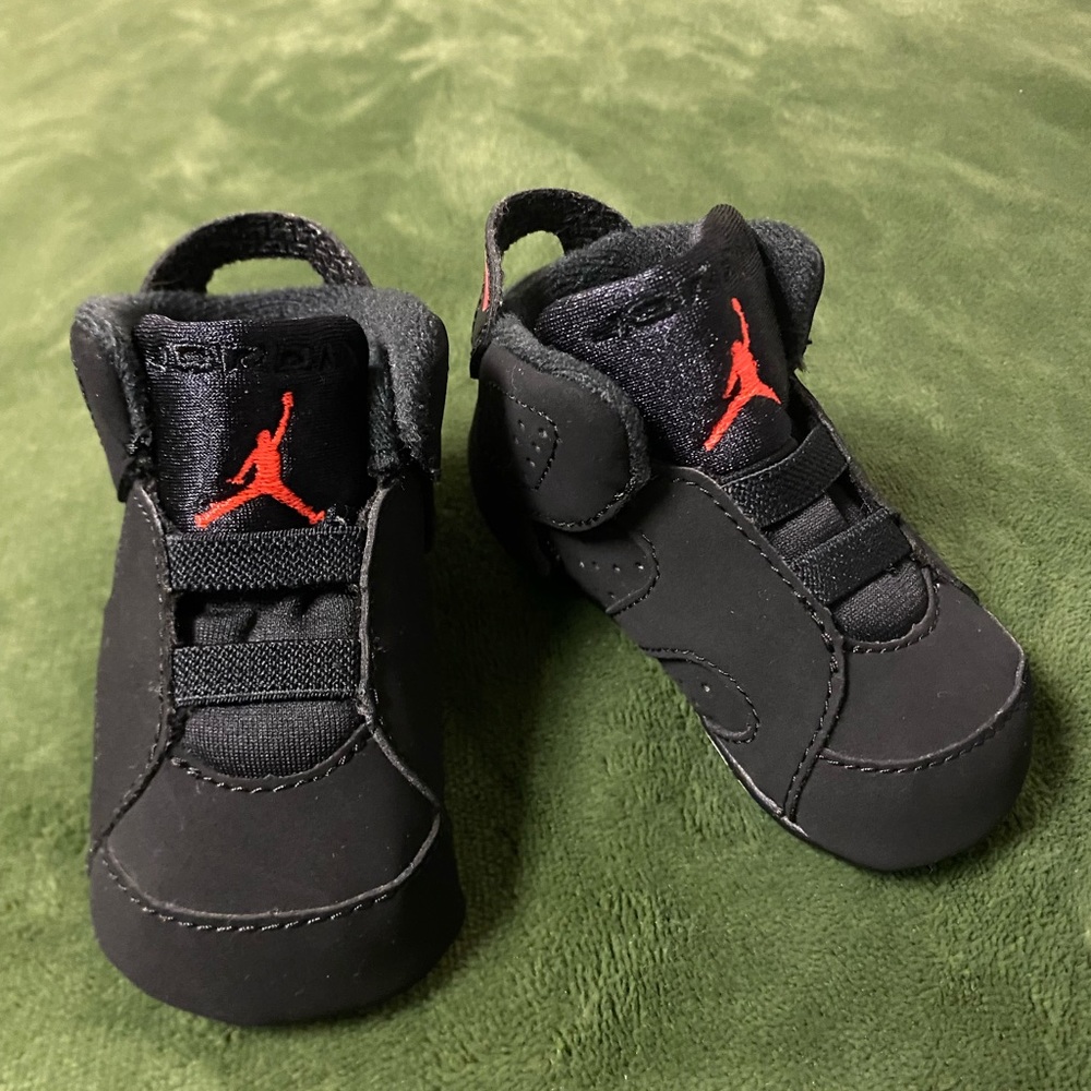 Jordan retro 6 crib shoes 2c